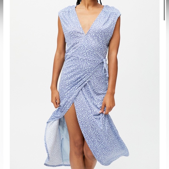 SOLD • HOST PICK 🎉 Urban Outfitters Geometric Deep V-Neck Wrap Dress Size S-P - Picture 2 of 13